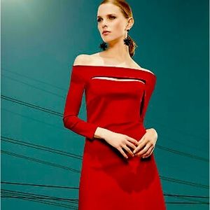 BRAND NEW! Chiara Boni La Petite Robe Palomina Slit Off-the-Shoulder Dress.